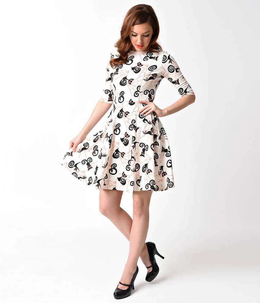 Unique Vintage 1950's Cream Black Curly Tail Cats Graves Flare Dress