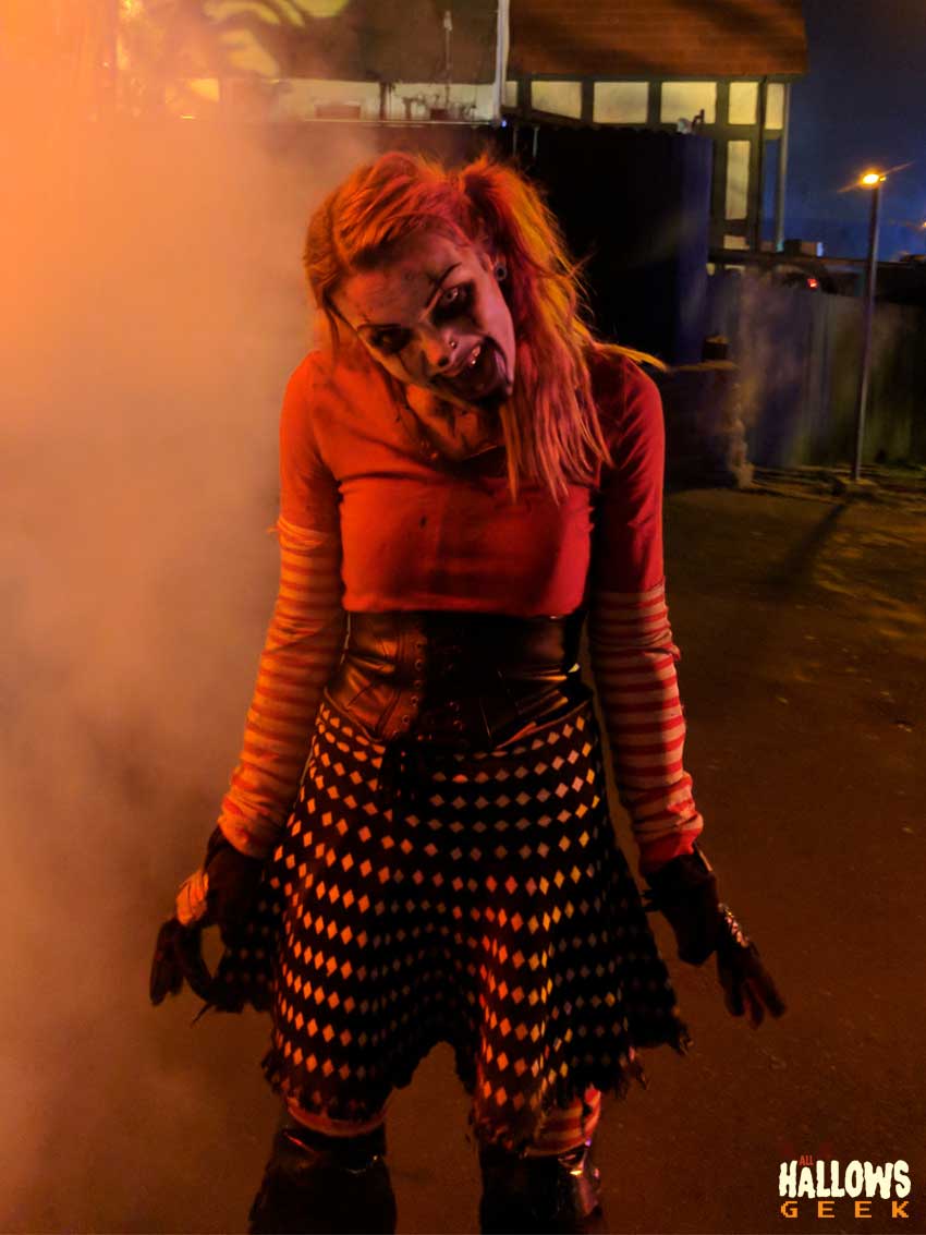 Female slider who terrified Dark Harbor guests by just being genuinely psychotic.