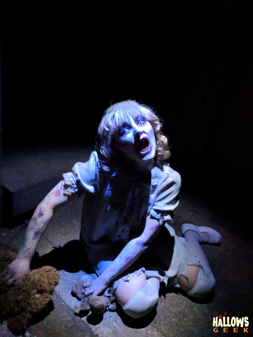A version of Scary Mary in the Queen Mary Dark Harbor maze Lullaby