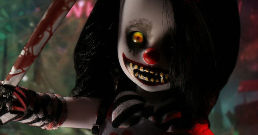 A close up of the face of the Living Dead Dolls Cuddles variant