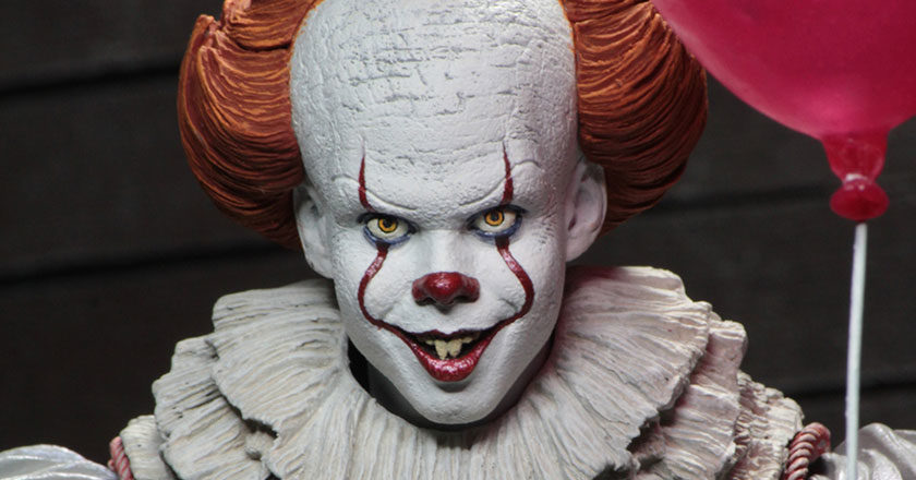 The face of the NECA Pennywise 2017 action figure