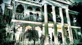 A photo of the Haunted Mansion at Disneyland shared by Midsummer Scream