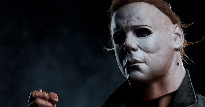 Closeup view of the face of the Sideshow Collectibles 1:4 scale Michael Myers statue