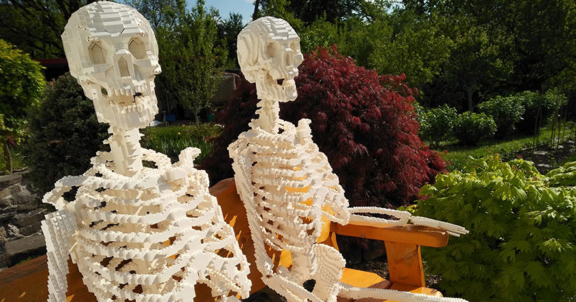 LEGO Skeletons by Chairudo
