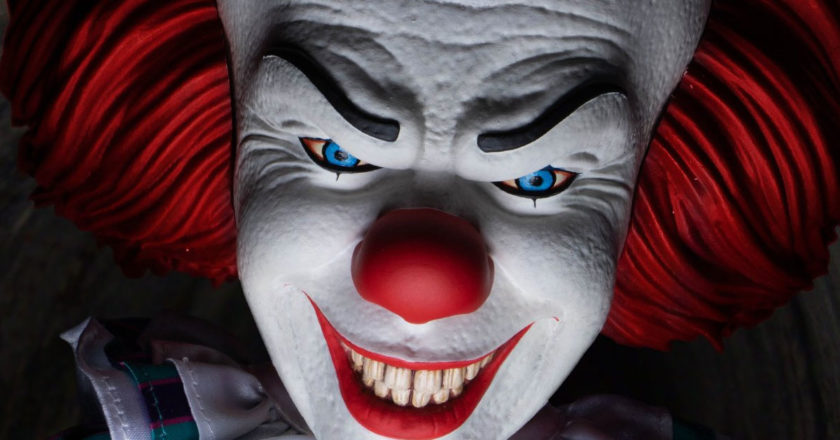 Closeup on the face of the Mezco Toyz MDS Mega Scale Talking Pennywise figure