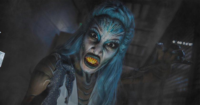 Ice Monster from Howl-O-Scream Orlando's Beneath The Ice maze