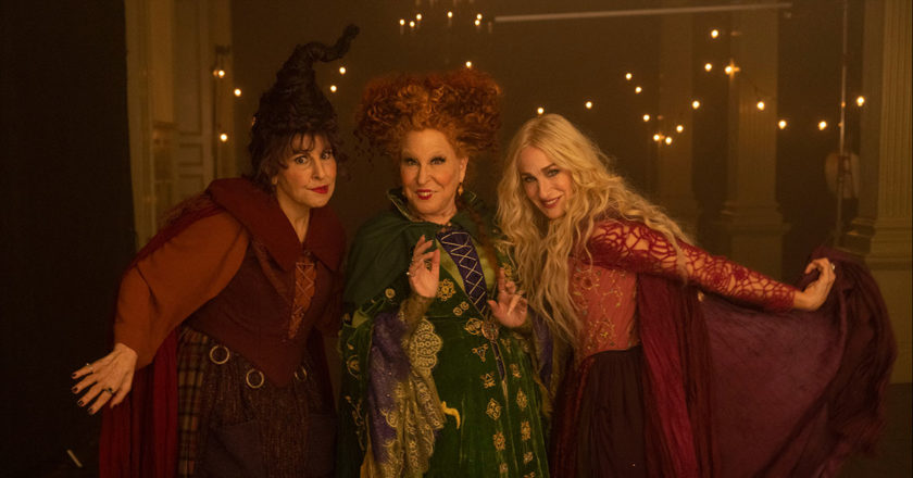 Kathy Najimy, Bette Midler, and Sarah Jessica Parker as the Sanderson sisters
