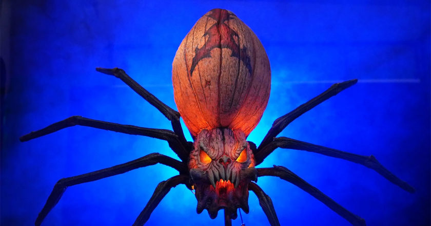 Jack Widow Halloween Spider Jack-O-Lantern Prop