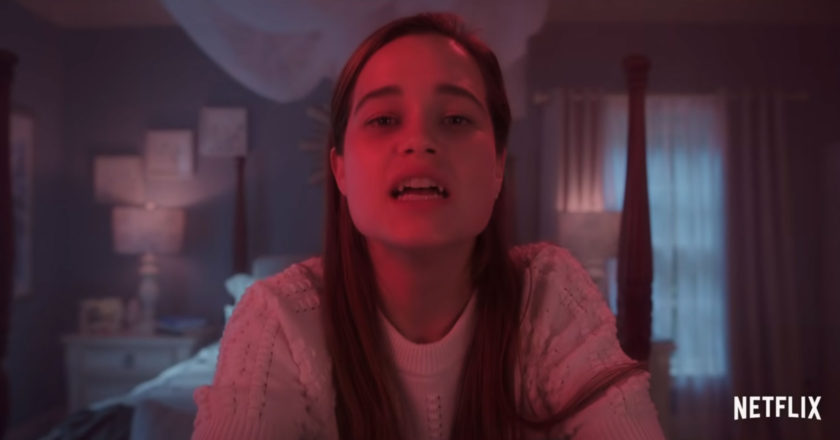 Sarah Catherine Hook shows off her fangs as Juliette in trailer for "First Kill"