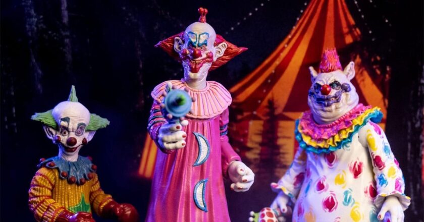 Trick or Treat Studios' Scream Greats Killer Klowns From Outer Space figures