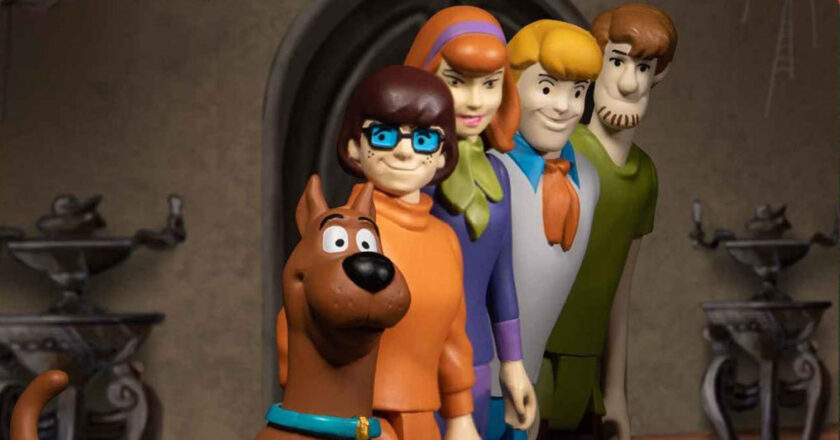 Scooby, Velma, Daphne, Fred, and Shaggy 5 Points figures