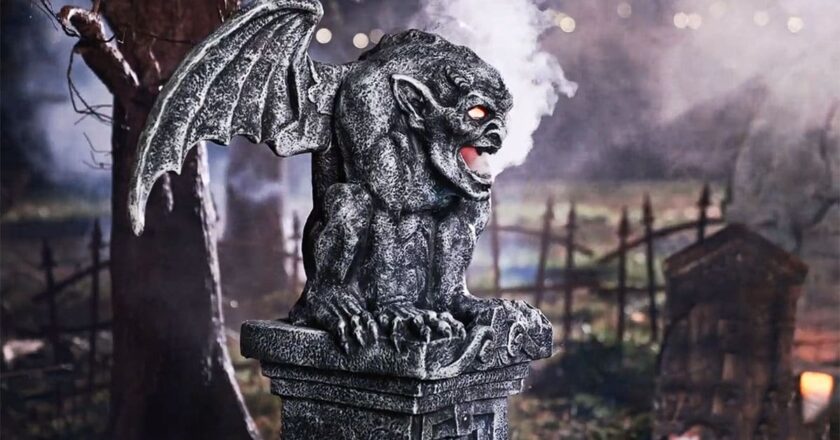 The Gargoyle Animatronic from Spirit Halloween