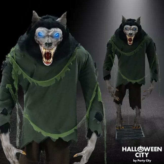 Halloween City Mega Wolf animatronic