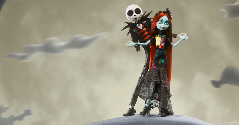 Jack and Sally Skullector Dolls in front of an image of a moon