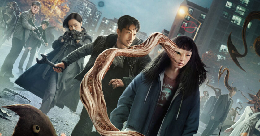 "Parasyte: The Grey" characters Su-in standing defiantly alongside Kang-woo, Jun-kyung, Chul-min, and Won-seok.