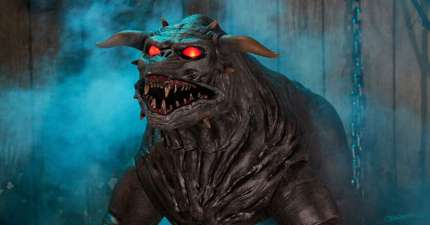 Ghostbusters Terror Dog life-size replica