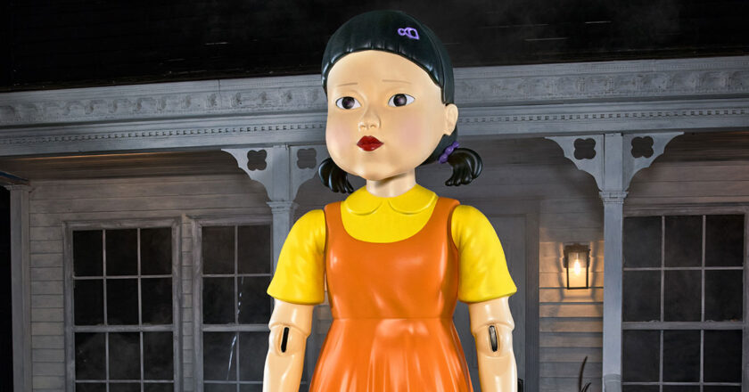 Young Hee Animatronic